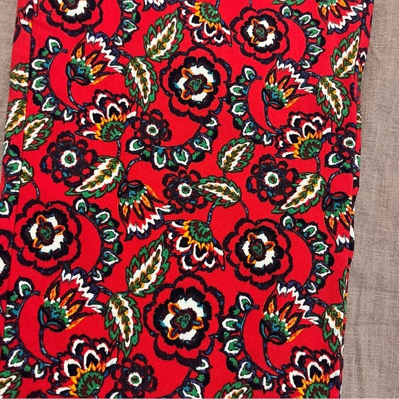 Zac & Rachel Red Floral Cropped Flat Front Pants Size 10 stretch Office Casual - Picture 4 of 6